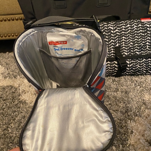 Skip hop diaper bag and accessories bundle - Picture 2 of 9